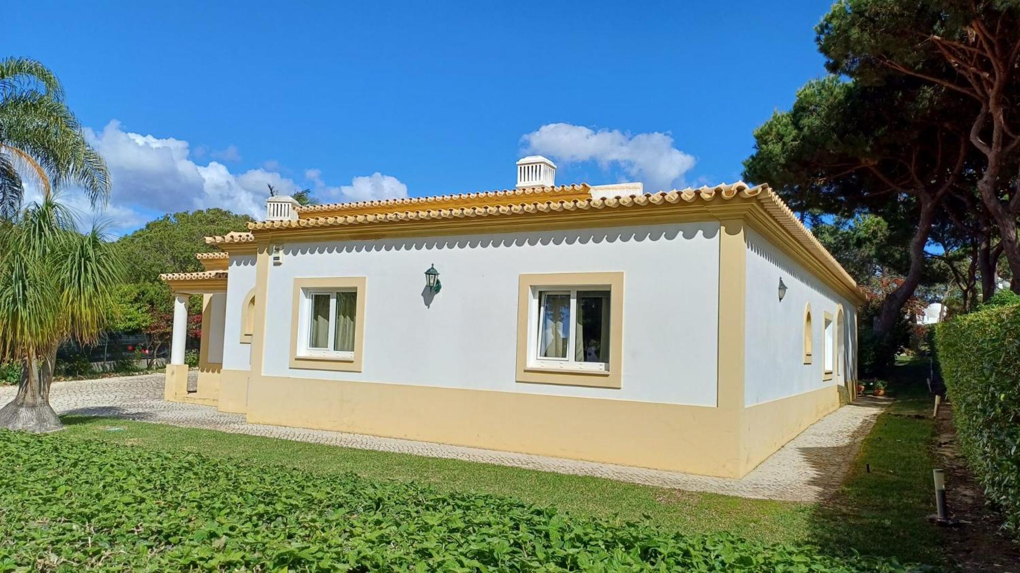 וילהמורה The Pinewood Villa מראה חיצוני תמונה
