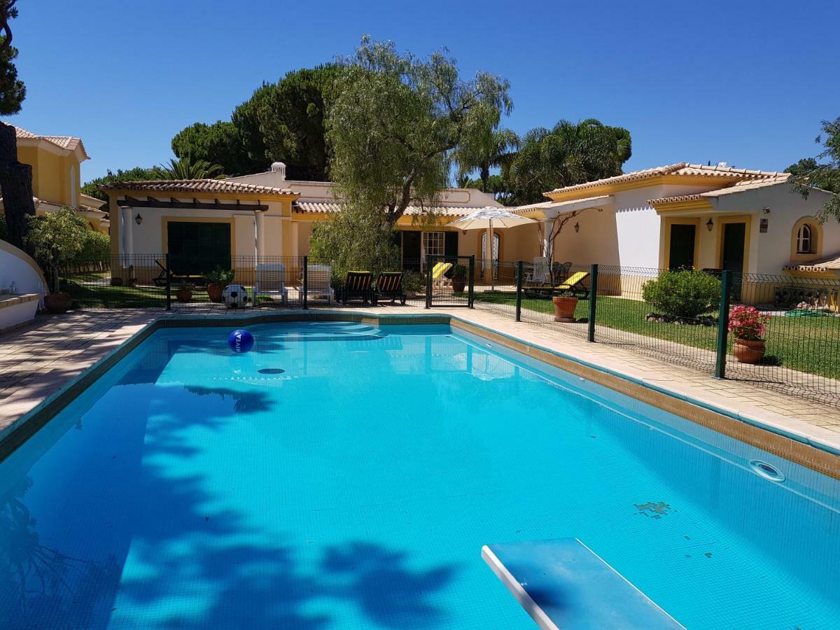 וילהמורה The Pinewood Villa מראה חיצוני תמונה